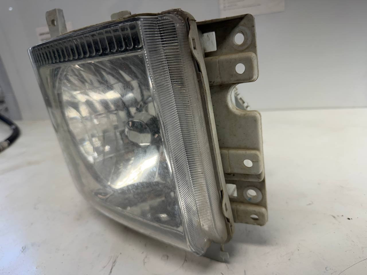 Isuzu NPR 2018 Left Side Headlight Headlamp RH w/ Leveling Motor OEM Used