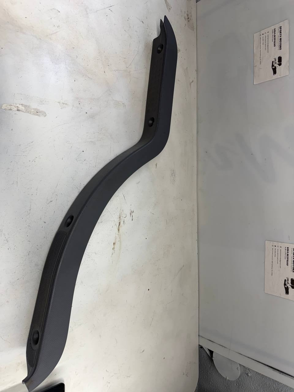 Isuzu NPR NQR Right Driver Side Door Sill Trim Step Cover Plastic RH