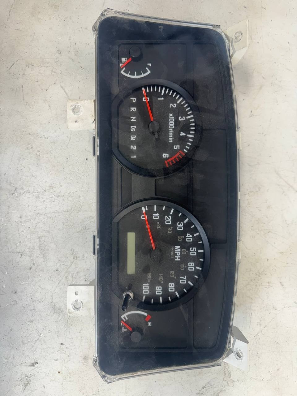 Isuzu NPR 6.0L Gas Instrument Cluster Speedometer Gauge Cluster OEM Used