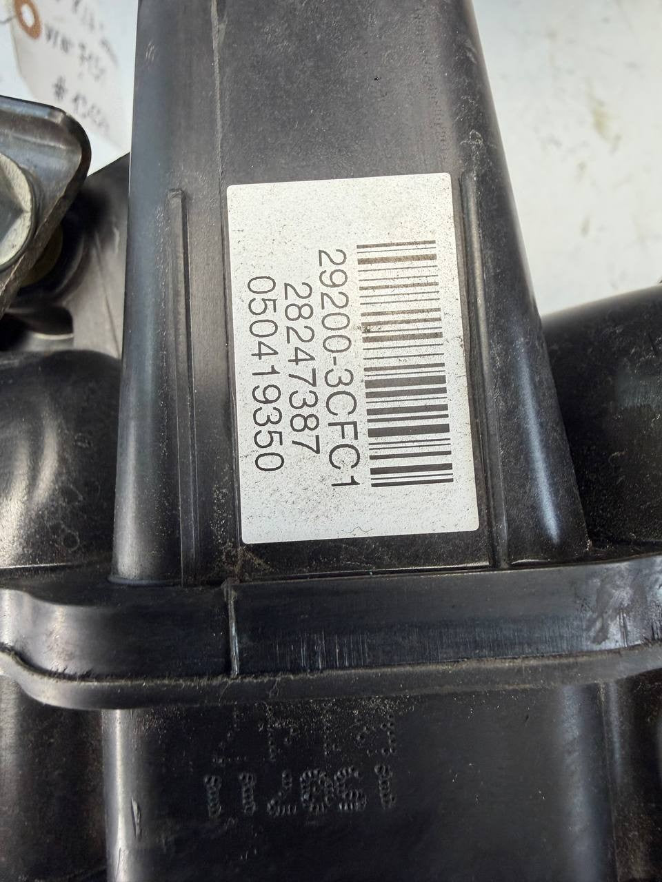 2016 Kia Sedona Intake Manifold 29200-3CFC1 OEM Used