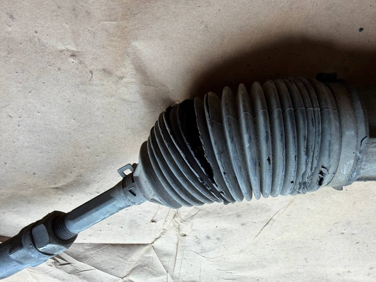 2015 Kia Cadenza Steering Rack 56500-3V100 OEM Used