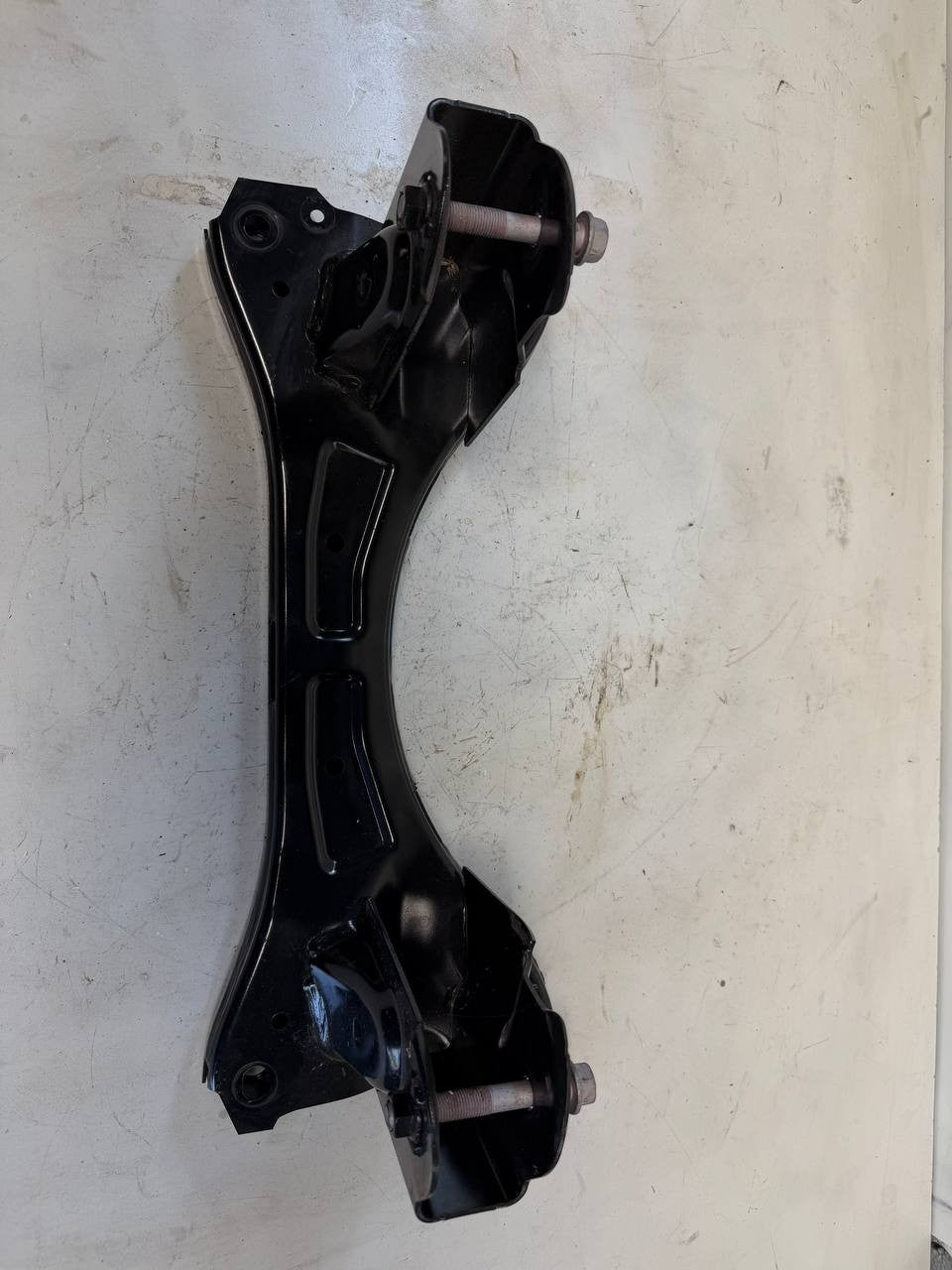 2023 Mazda CX-30 Rear Differential Mount Crossmember Support Bracket Frame Used
