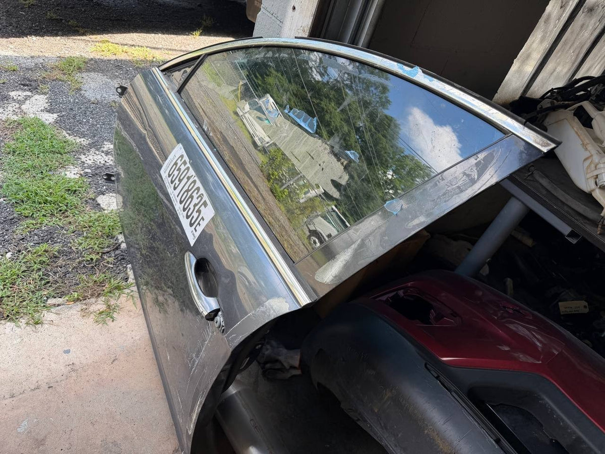 2015 Kia Cadenza Driver Side Front Door LH OEM Used