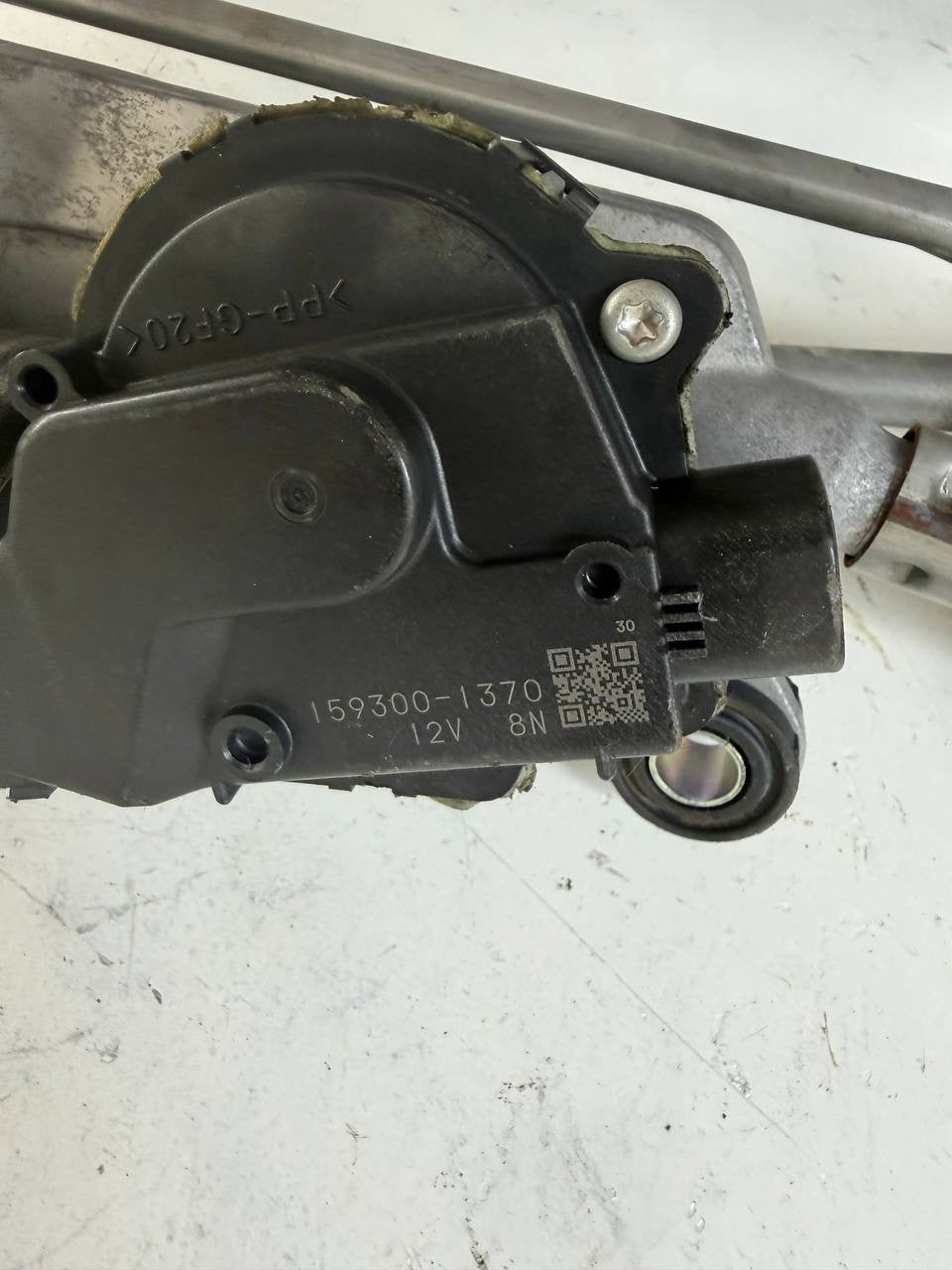 2012 Mazda CX9 Windshield Wiper Linkage OEM Used