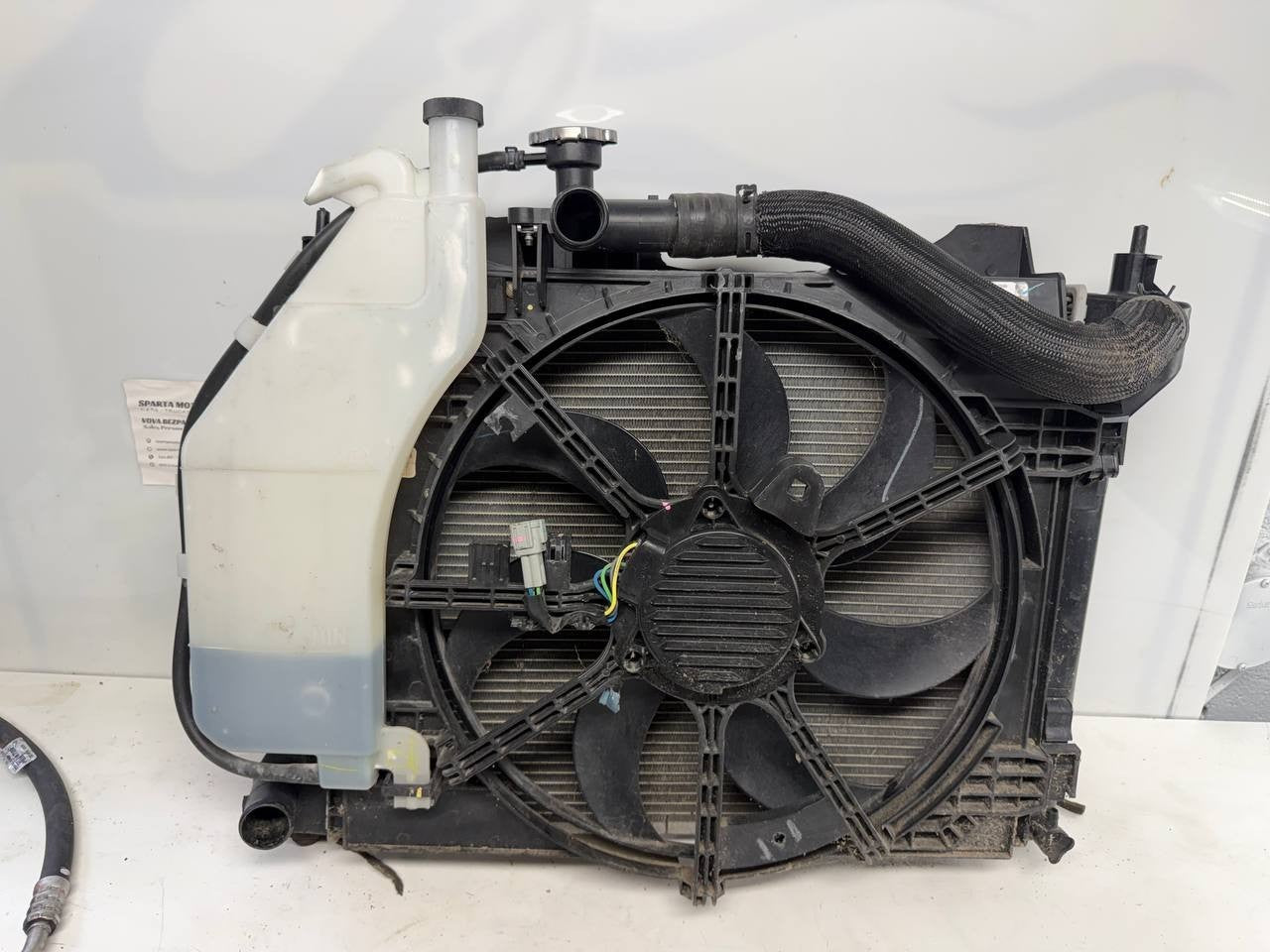 2017 Nissan Sentra Radiator Cooling Fan Motor Assembly 214039AM0A OEM Used