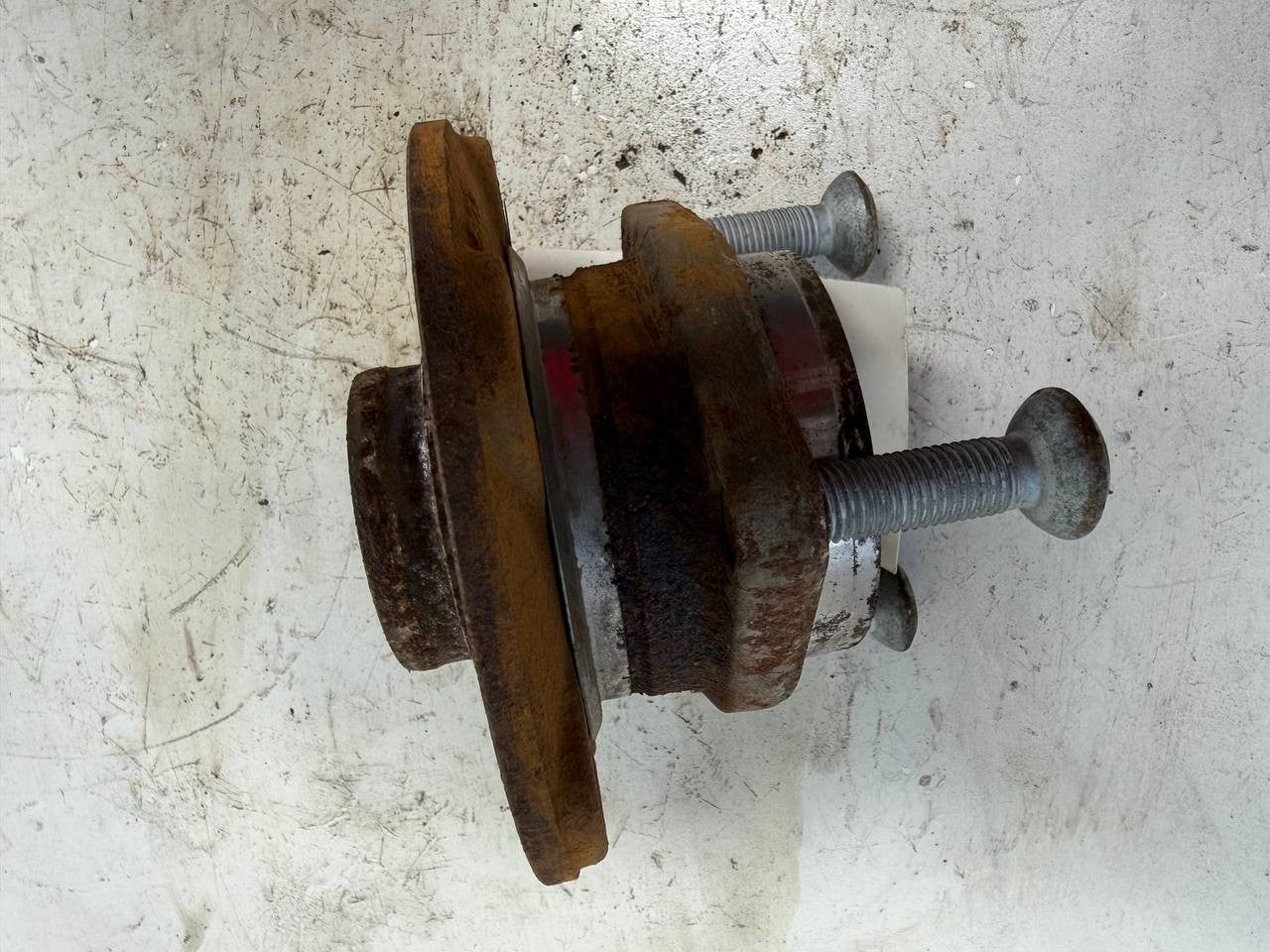 2020 Volkswagen Golf Alltrack Rear Right Wheel Hub Bearing Assembly OEM Used