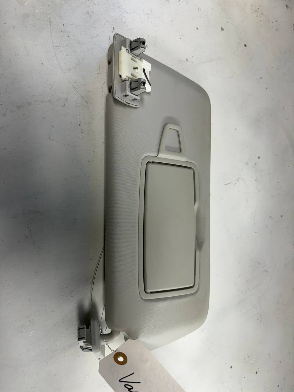 2018 Infinity QX-30 Passenger Right Sun Visor RH OEM Used