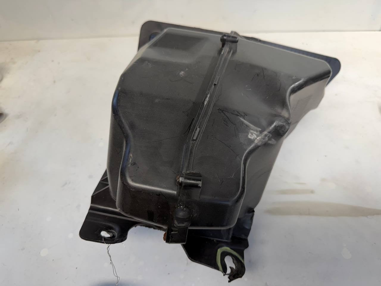 2022 Hino L6 Outside Air Intake HVAC Cover 87211-EW010-2 OEM Used