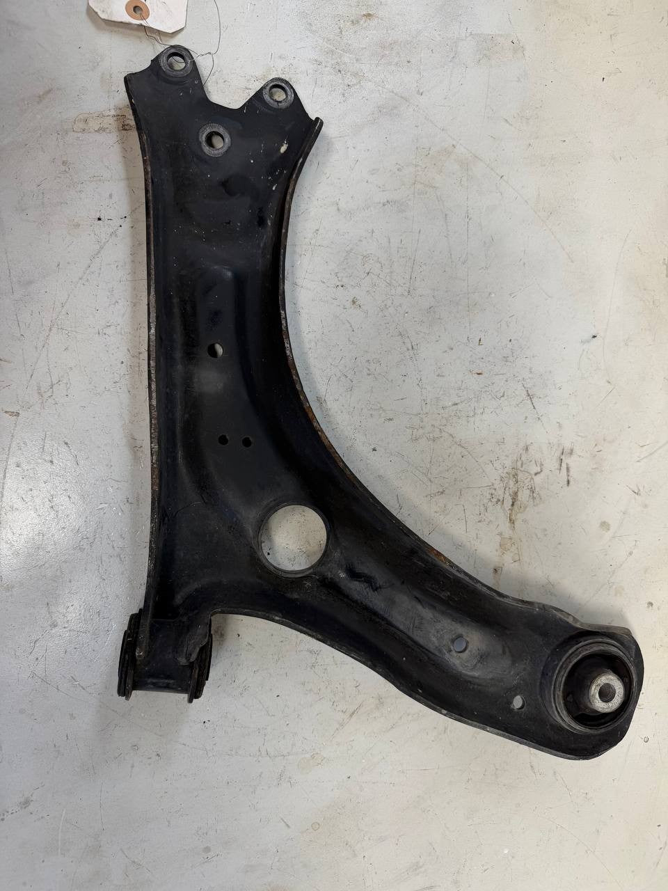 2020 Volkswagen Passat Front Left Control Arm OEM Used
