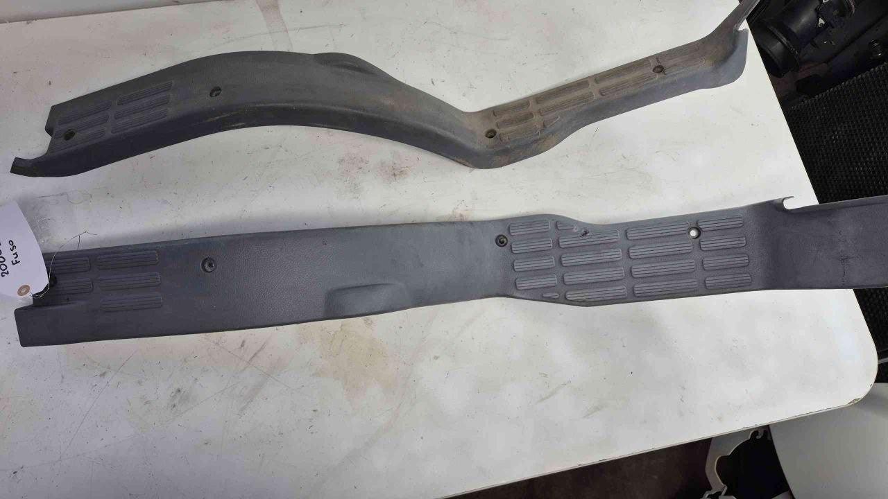 2012-2021  Mitsubishi Fuso Canter Door Sill Scuff Plate Trim Pair L+R