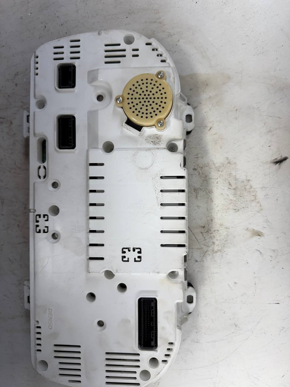 Hino 268 J08 Instrument Cluster Speedometer Gauge 83800-E0G83 OEM Used