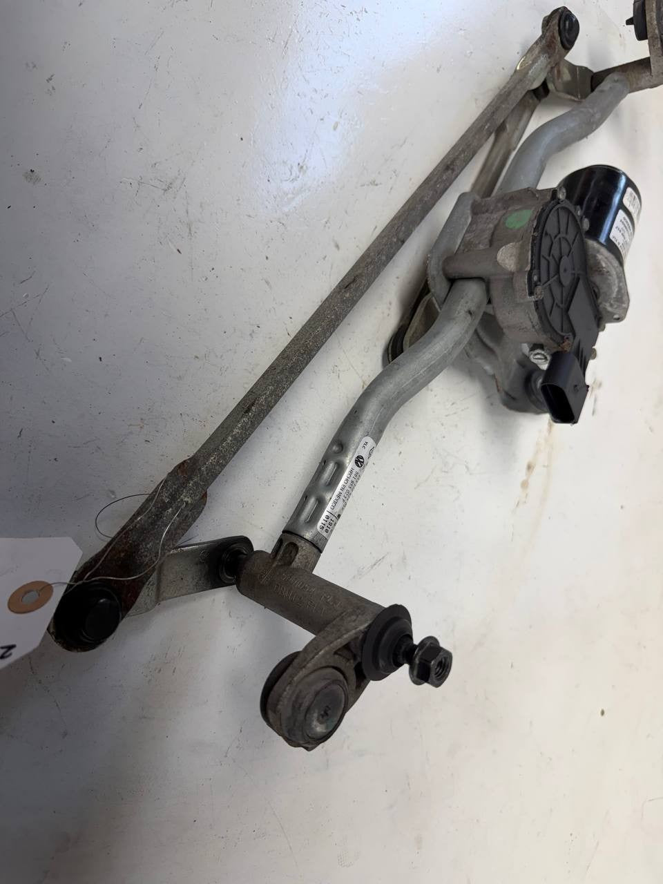 2020 VW Passat Front Windshield Wiper Linkage 561955023F OEM Used