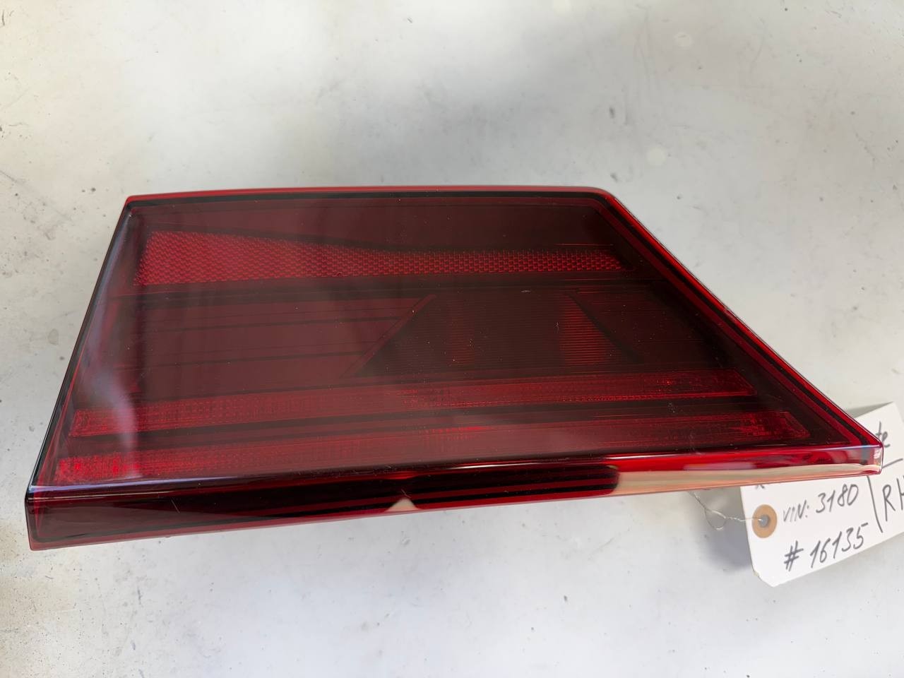2019 Kia Forte Right Rear Tail Light Lamp 92404-M70 OEM Used