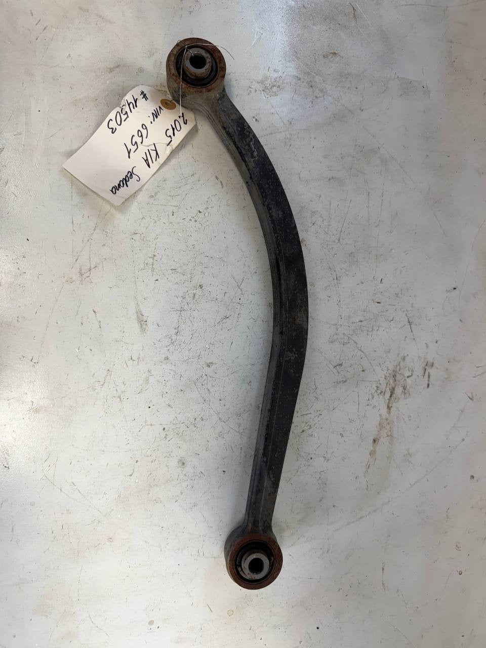 2015 Kia Sedona Rear Right Control Arm OEM Used
