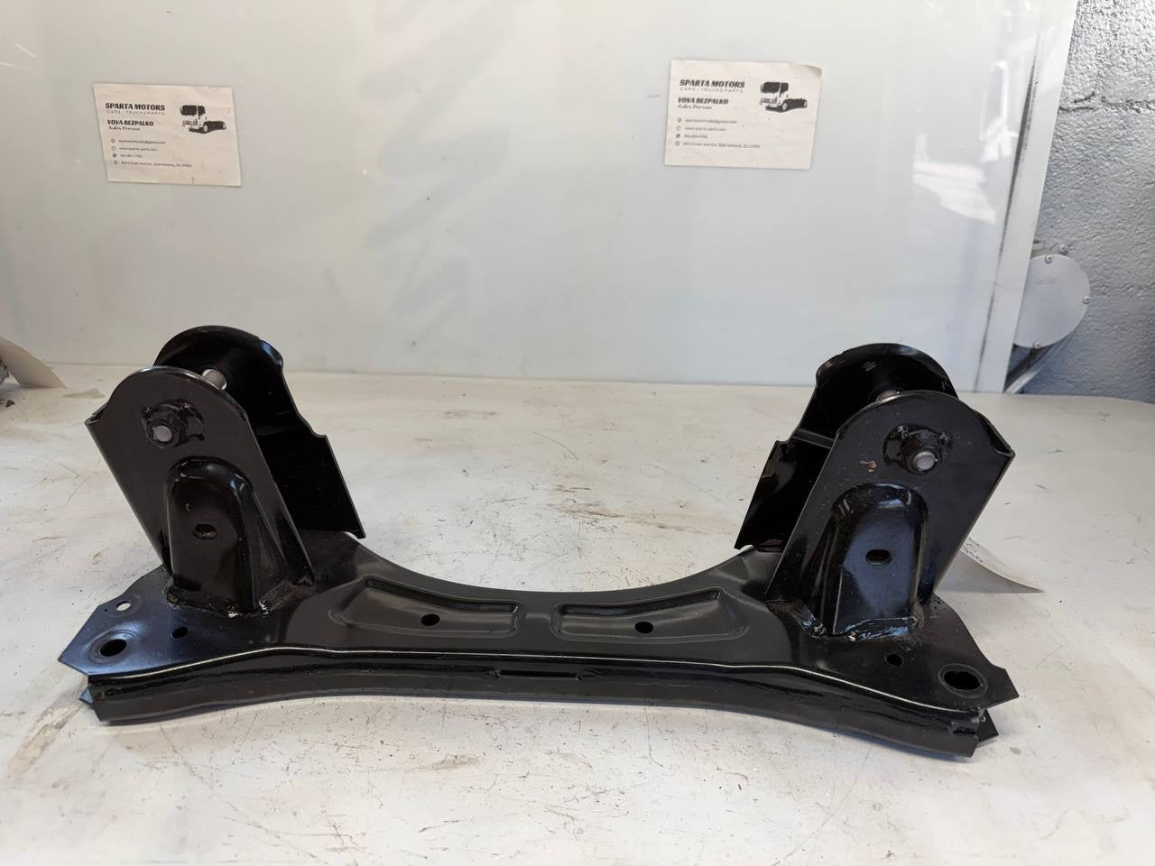 2023 Mazda CX-30 Rear Differential Mount Crossmember Support Bracket Frame Used