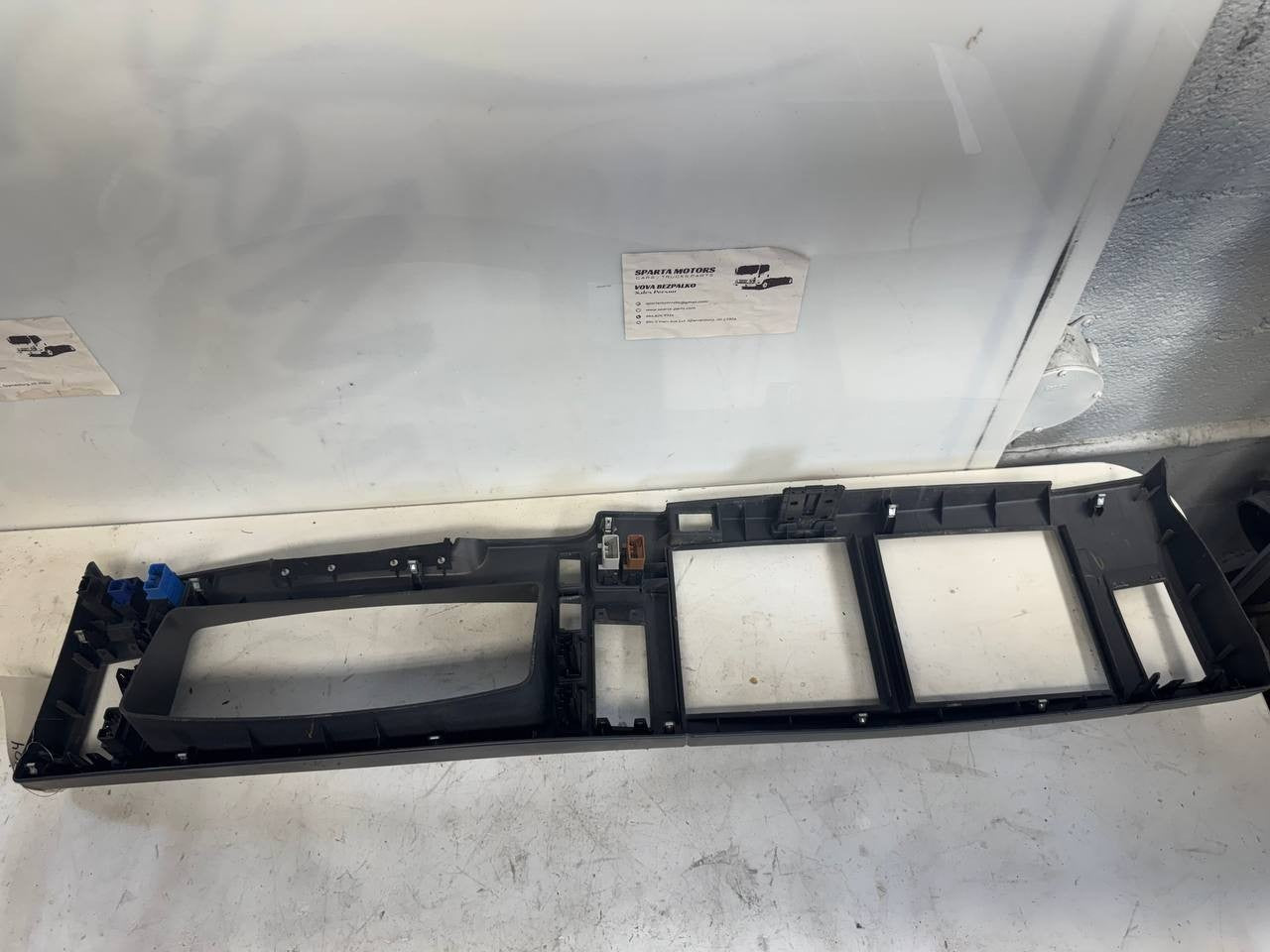 Isuzu NPR Dashboard Dash Panel Instrument Panel OEM Used