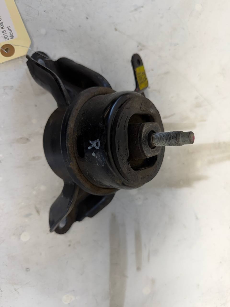 2015 Kia Cadenza Right Engine Mount Motor Mount LH OEM Used