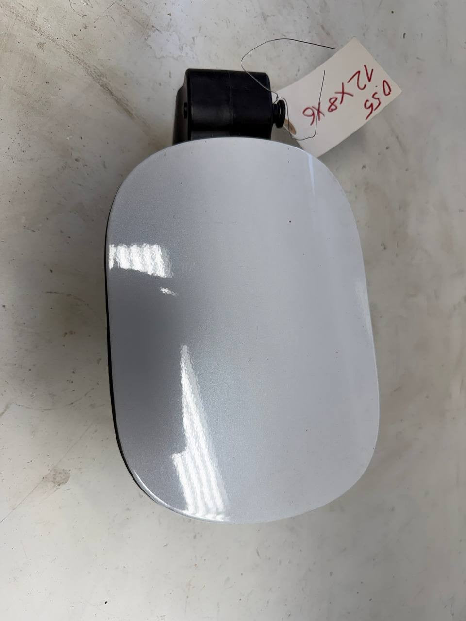 2020 Hyundai Tucson Fuel Gas Tank Door Cover Lid OEM Used