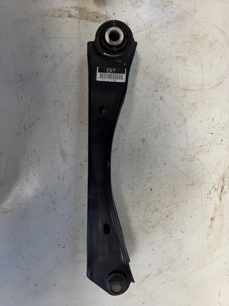 2017 Hyundai Sonata Rear Right Control Arm OEM Used