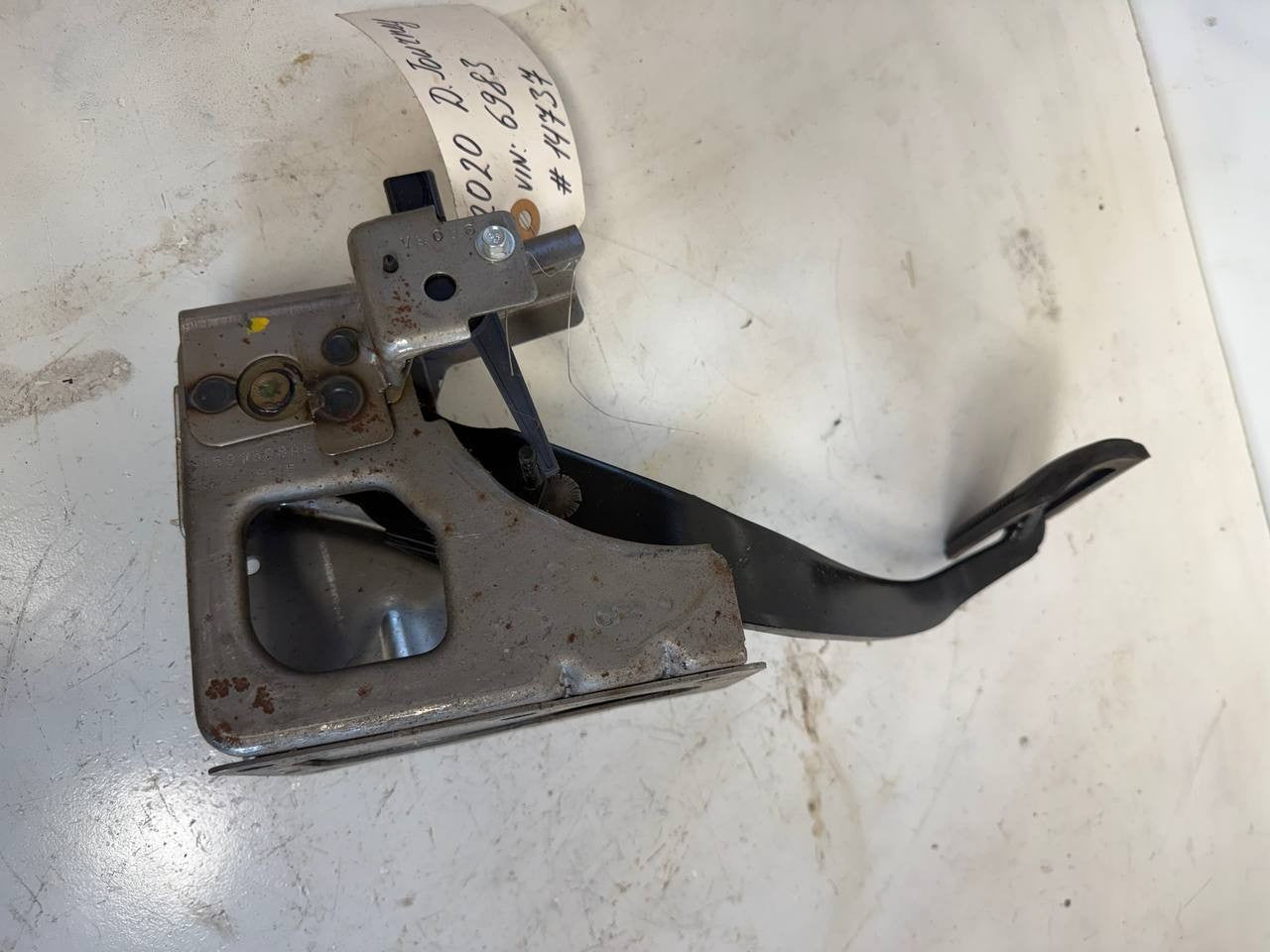 2020 Dodge Journey Brake Pedal Assembly OEM Used