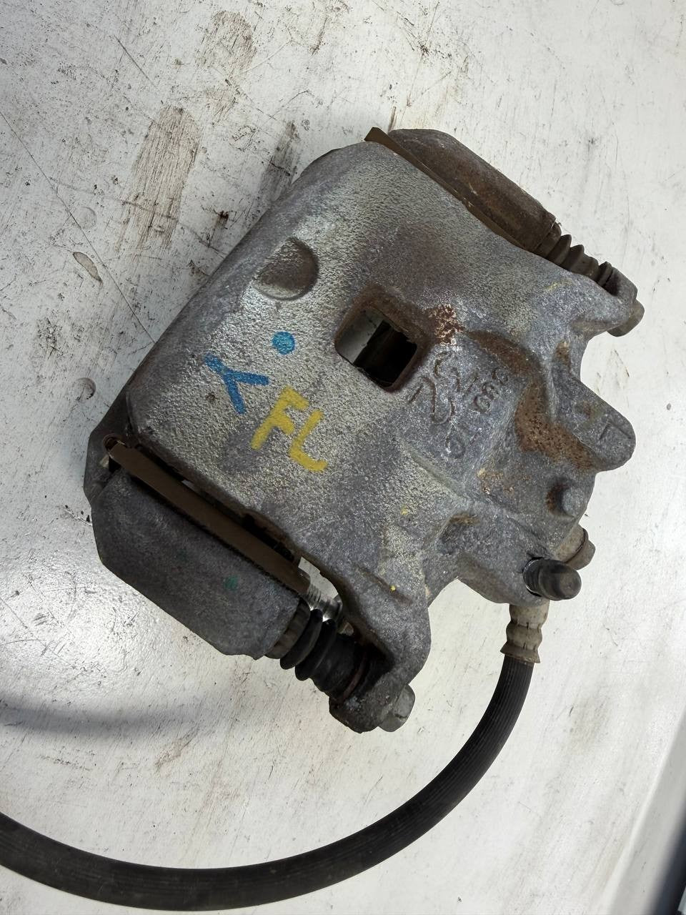2020 - 2026 Kia Sorento Front Left Brake Caliper OEM Used