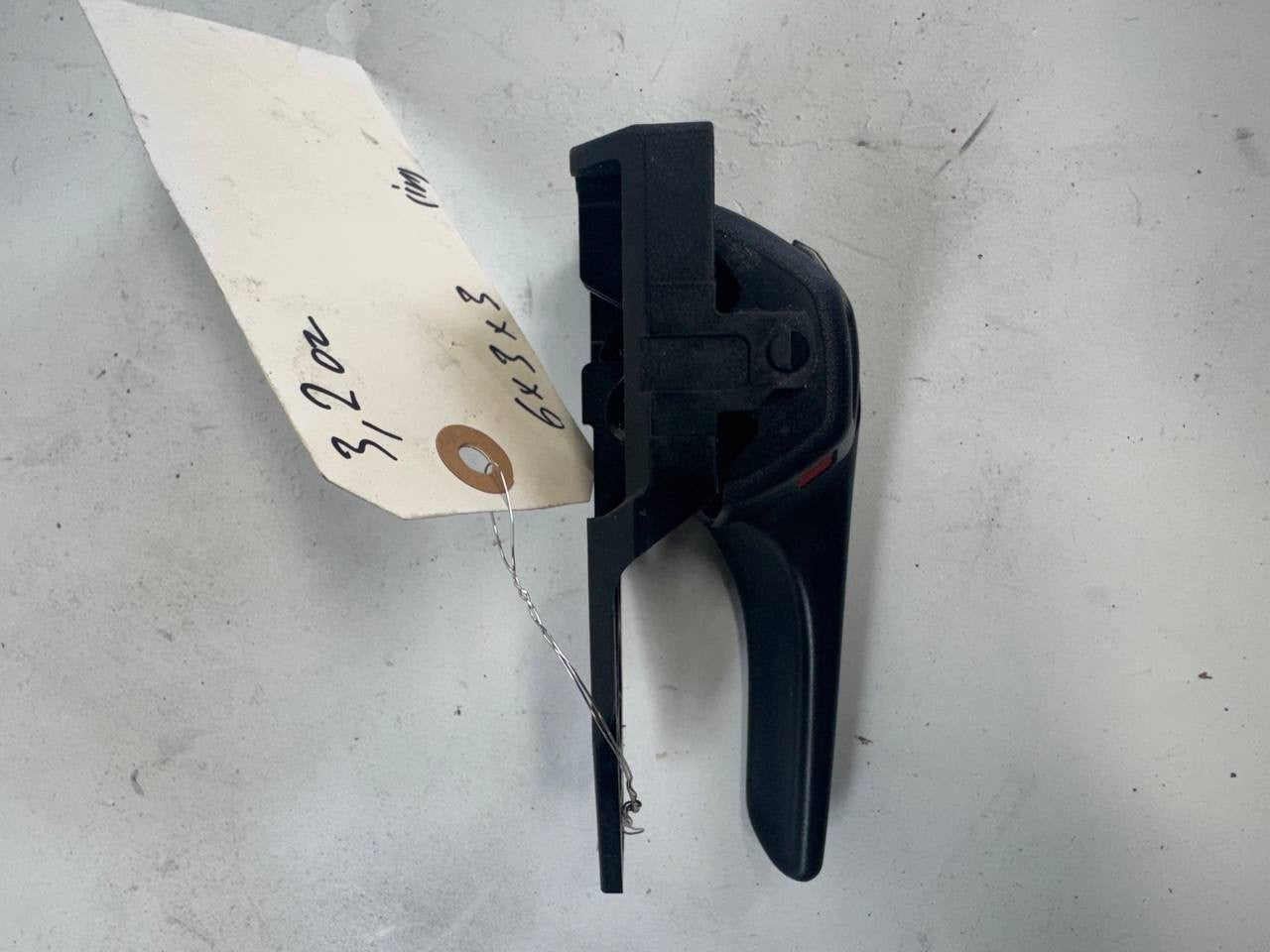 2022 Hino L6 Right Interior Door Handle RH OEM Used