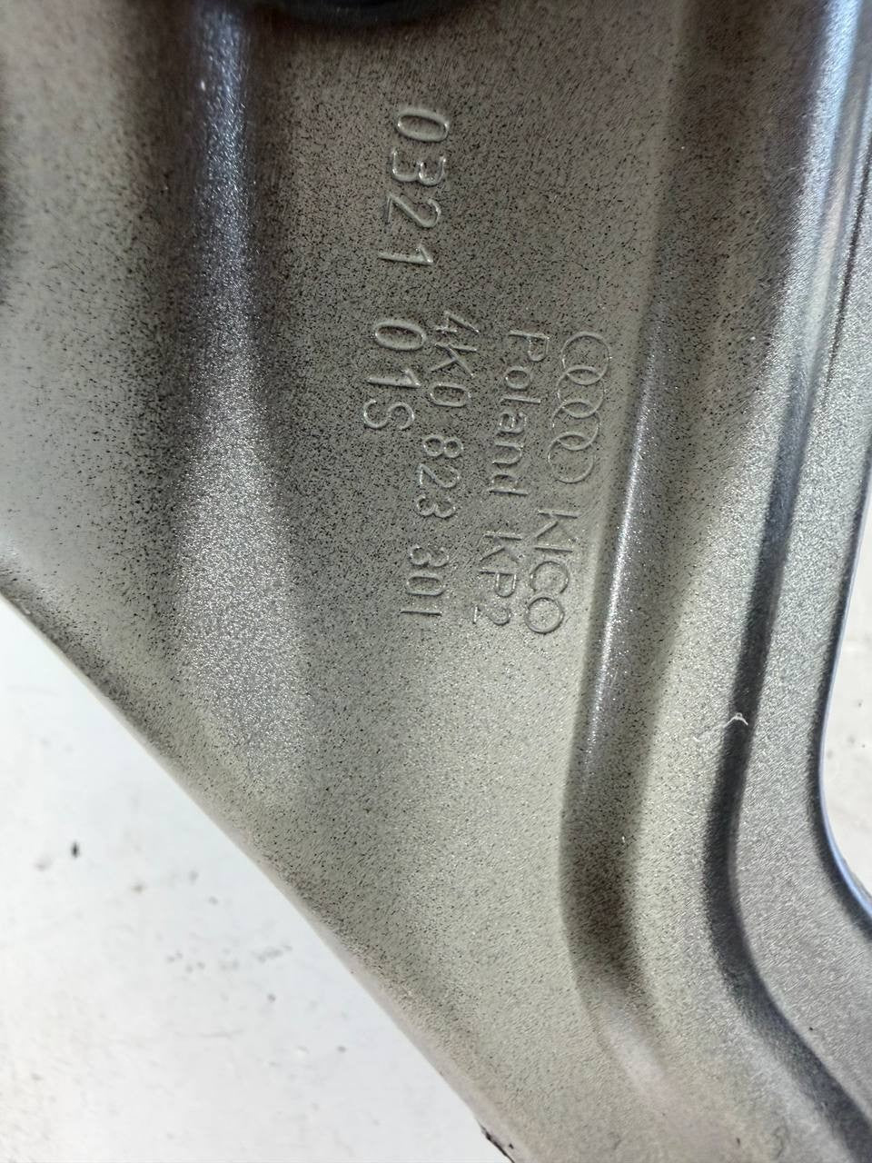 2021 Audi A6 Front Left Hood Hinge 4K0823301 OEM Used