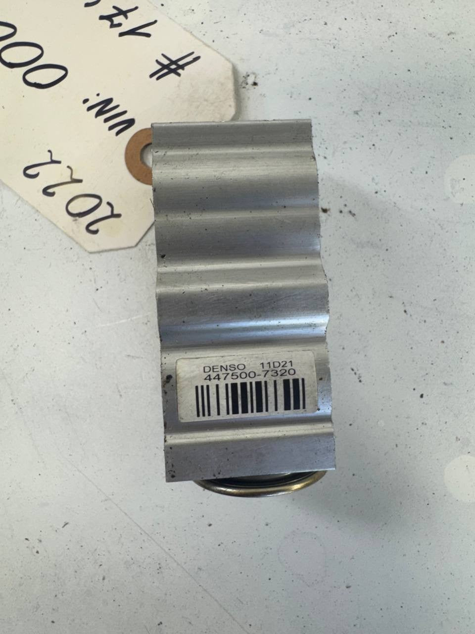 2022 Hino L6 A/C Thermal Expansion Valve OEM used  DENSO 11D21