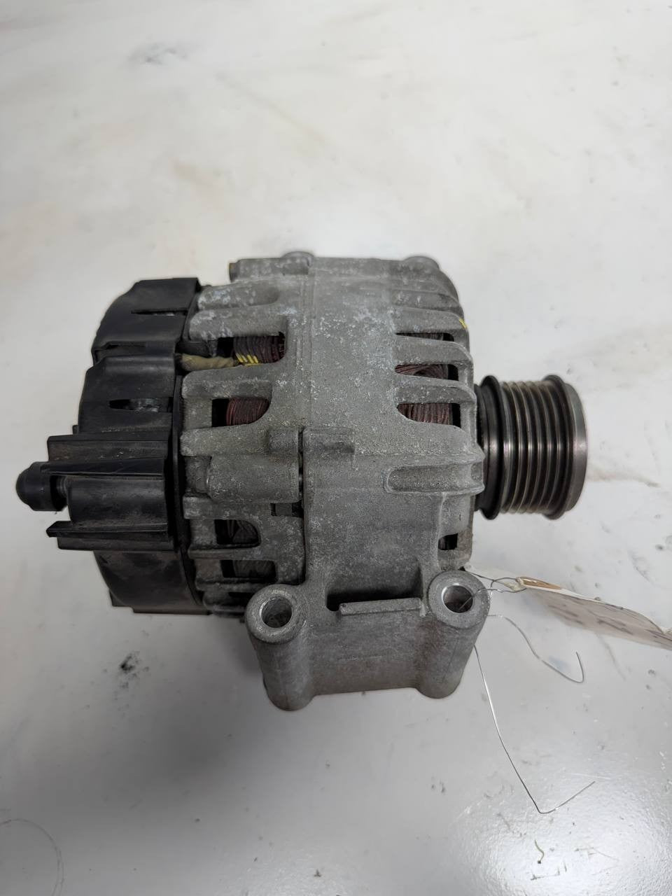 2005 - 11 Volkswagen Passat Alternator Generator 06J903023C OEM Used