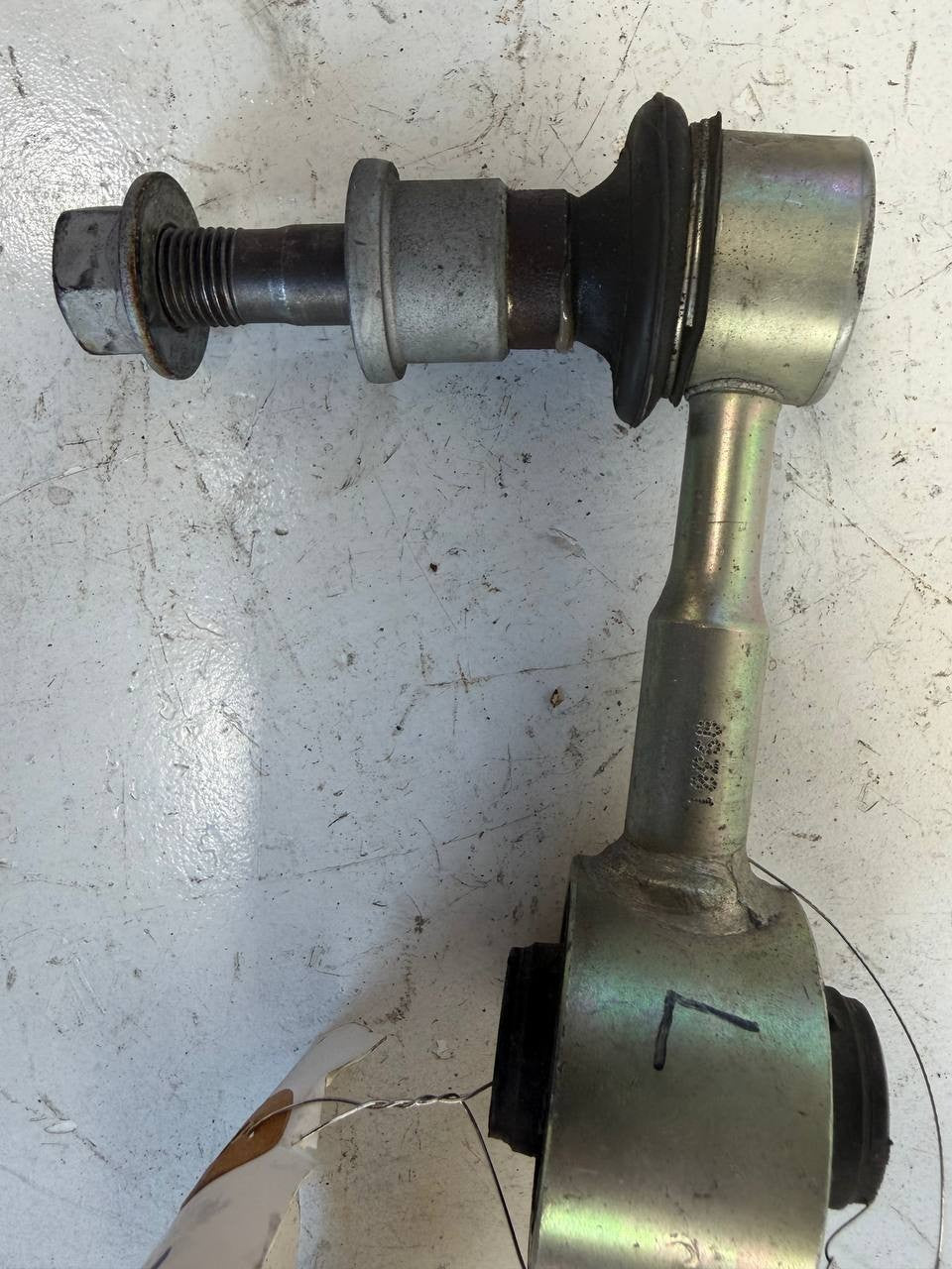 2019 Toyota Camry Rear Left Stabilizer Sway Bar Link OEM Used