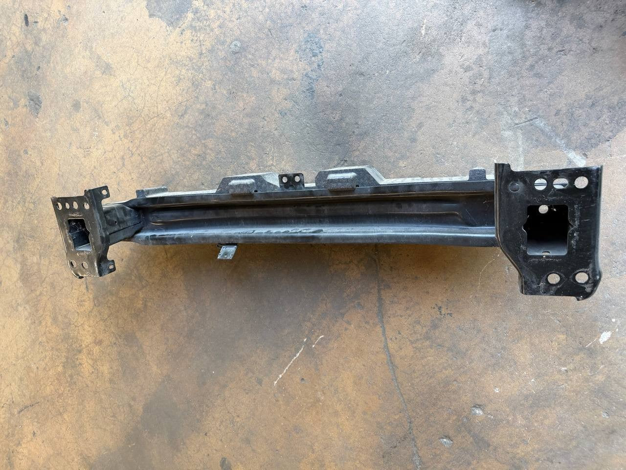2015 VW Tiguan Front Bumper Reinforcement Impact Bar 5N0807109 OEM Used
