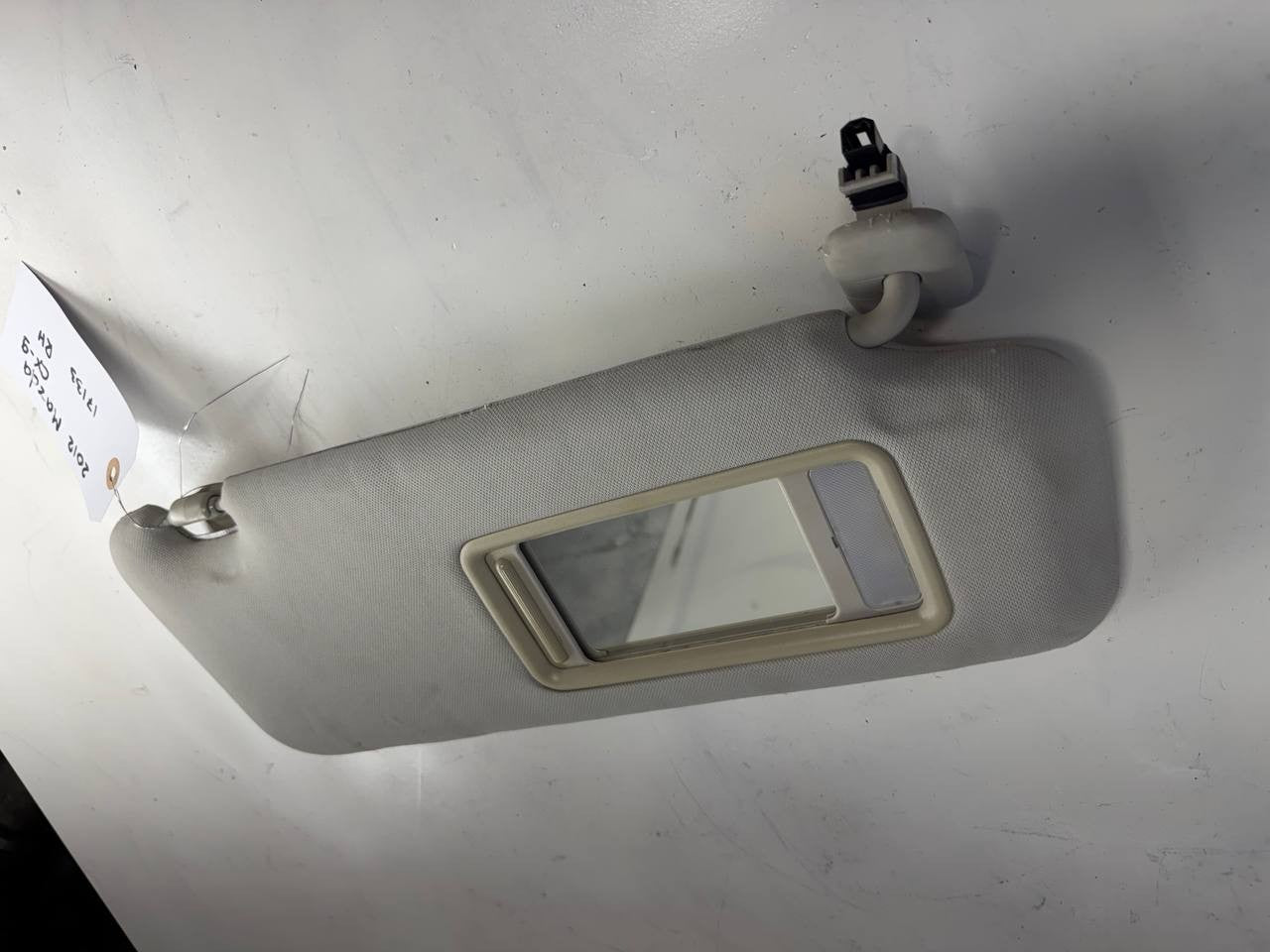 2012 Mazda cx-9 Passenger Right Sun Visor RH OEM Used