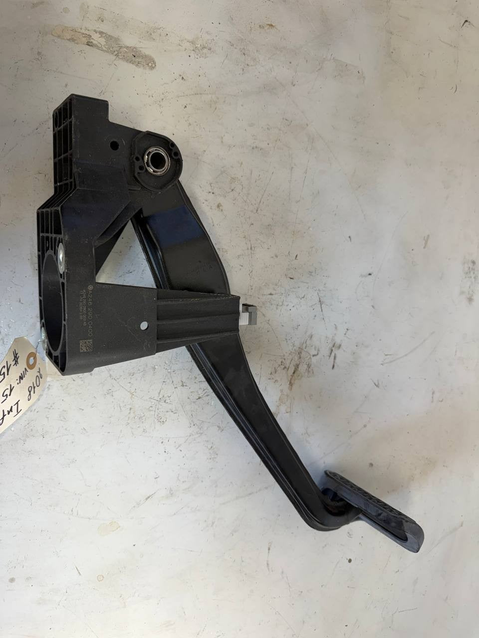 2018 Infinity Qx-30 Brake Pedal Assembly A2462900400 OEM Used