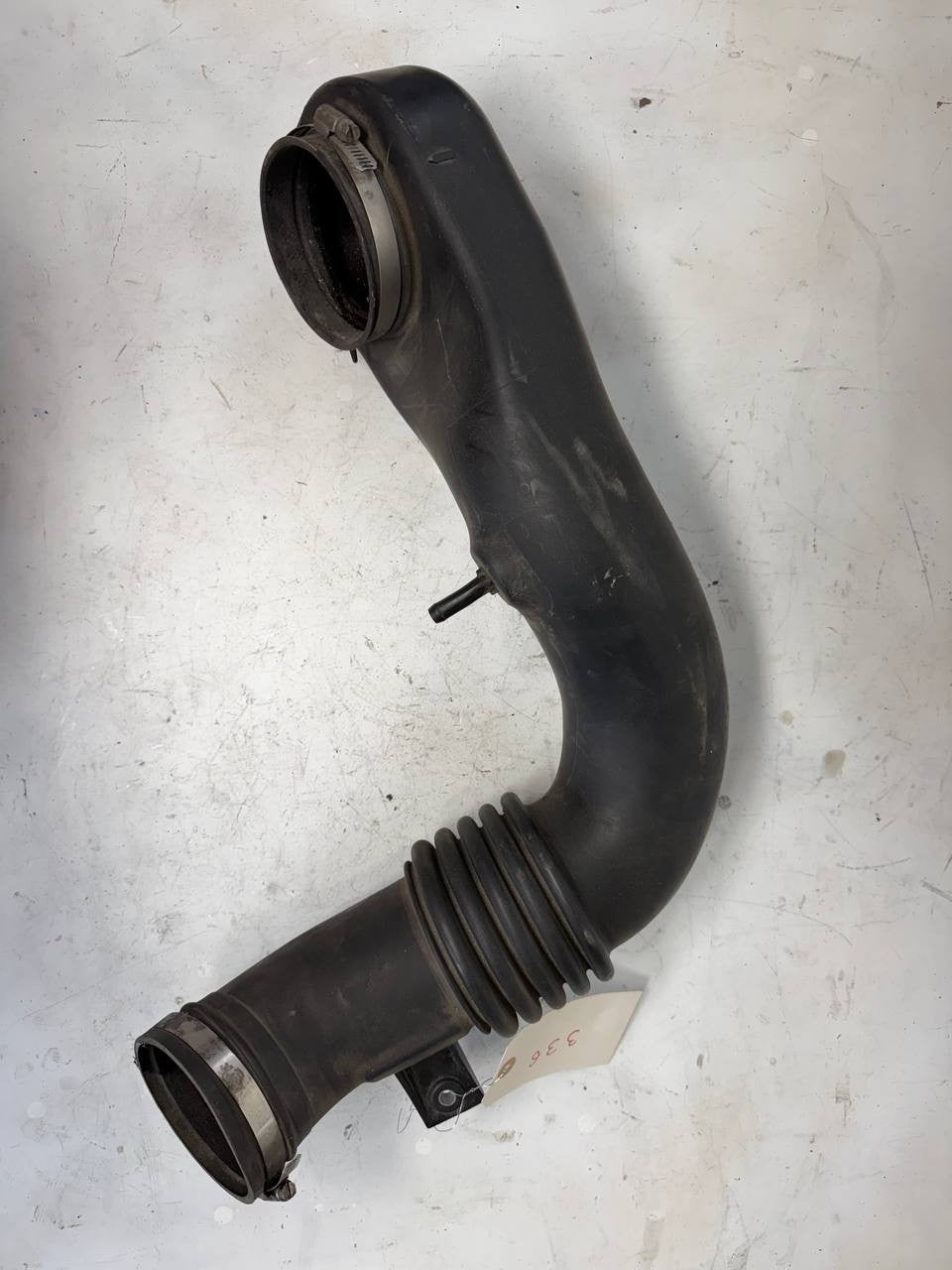 Isuzu NPR NQR NRR Intake Air Duct Hose Air Intake Pipe OEM Used