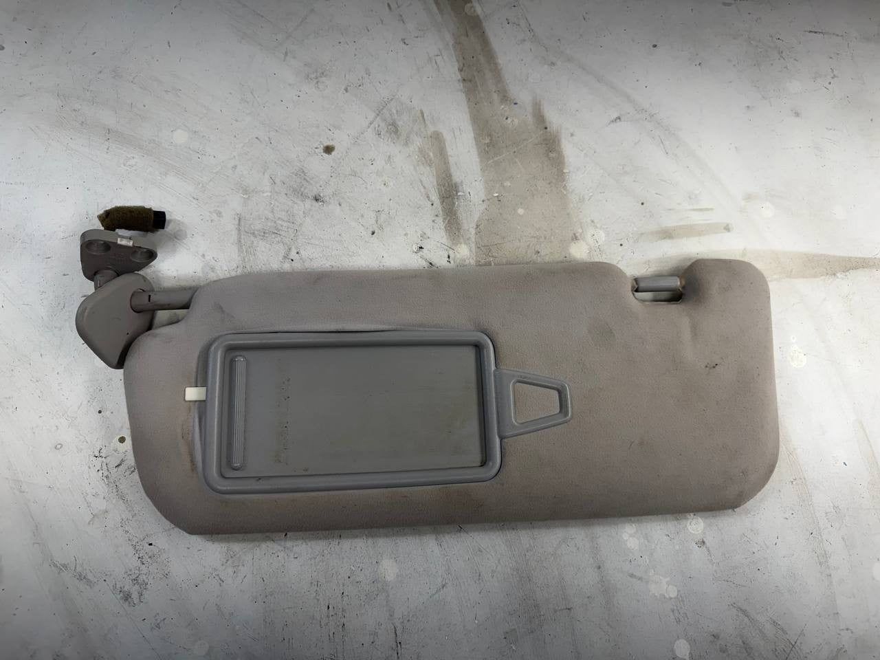 2015 Kia Cadenza Left Driver Side Sun Visor LH OEM Used