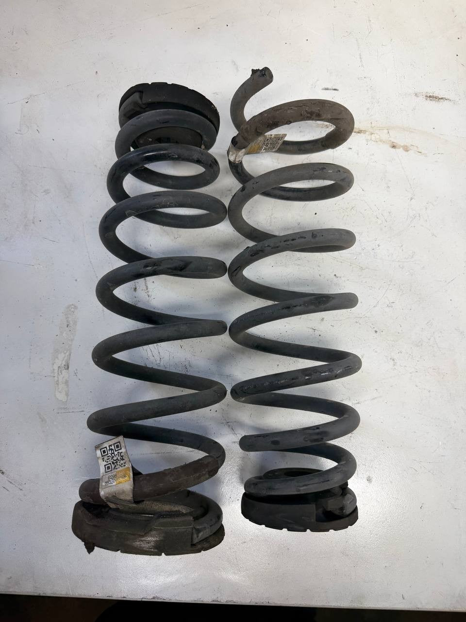 2016 - 2020 Kia Optima Suspension Coil Springs Pair 55350D5650 OEM Used