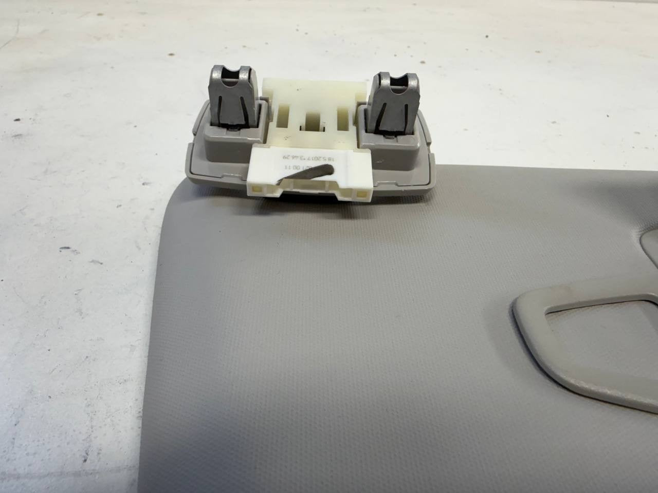 2018 Infinity qx-30 Passenger Right Sun Visor RH OEM Used