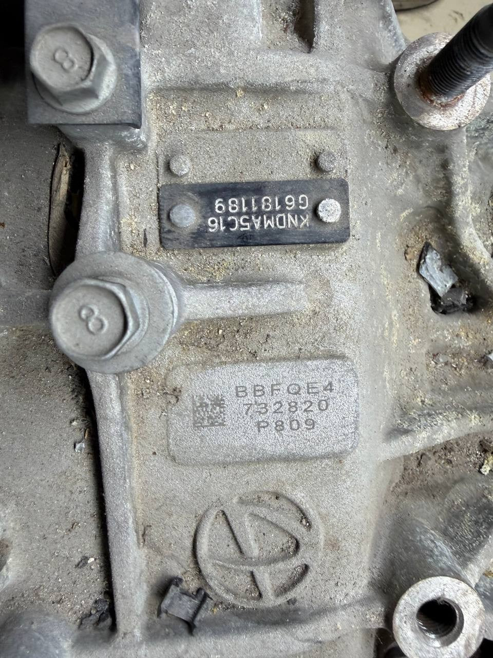 2016 Kia Sedona Automatic Transmission Assembly OEM Used - parts only