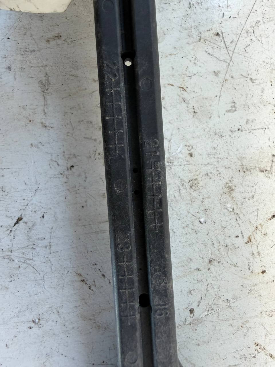 Audi A6 2021 Front Stabilizer Sway Bar End Link 8K0-411-317D OEM Used