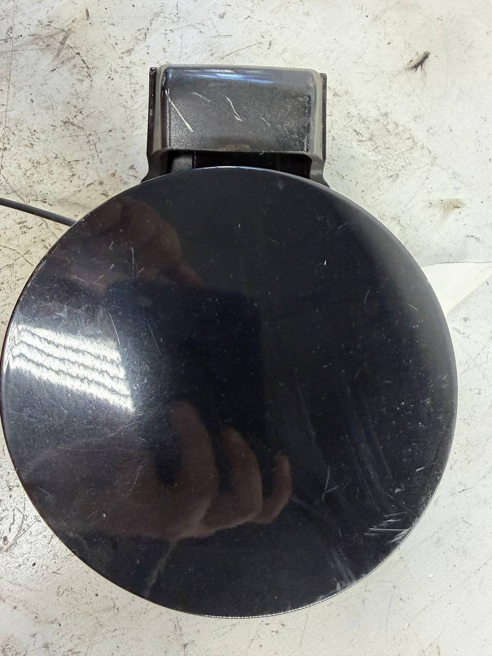 Kia Sportage Fuel Gas Tank Door Fuel Filler Lid OEM Used