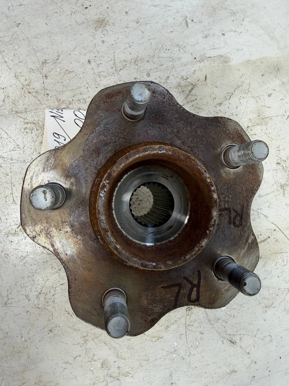 2019 Nissan Roque Rear Left Wheel Hub Bearing Assembly OEM Used