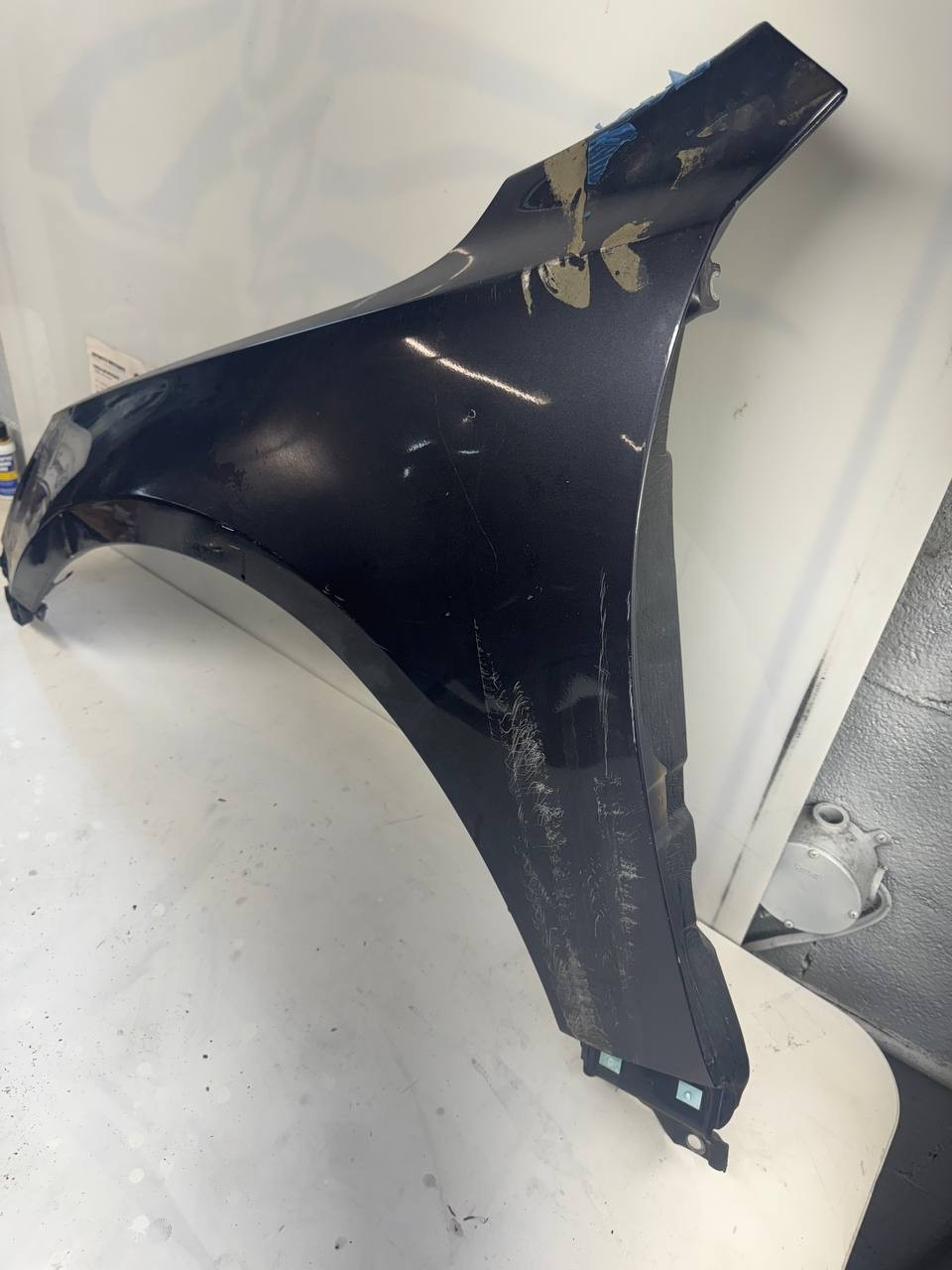 2015 Kia Cadenza Left Front Fender LH 84116-3R000 OEM Used