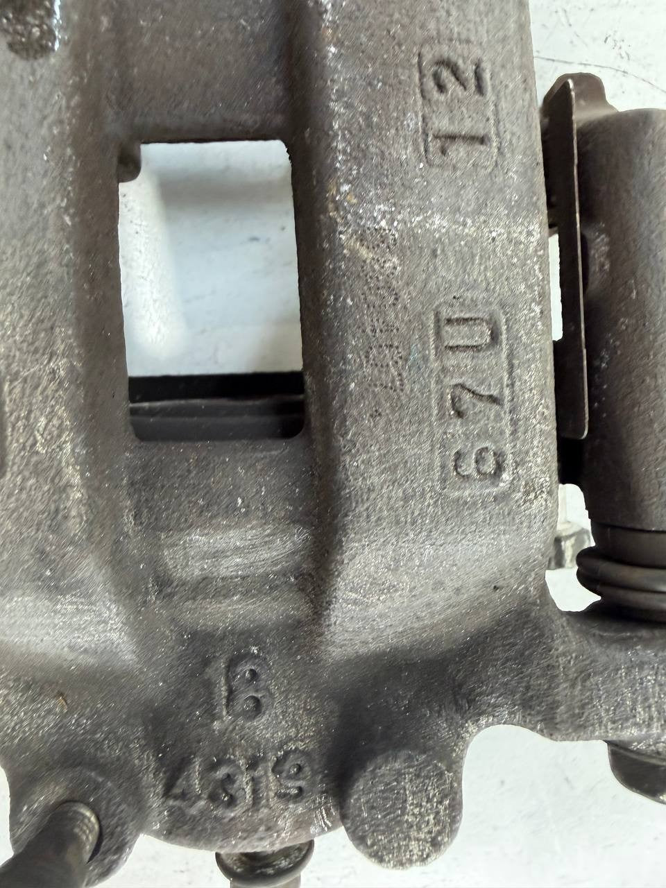 2017 Nissan Murano Rear Left Brake Caliper OEM Used