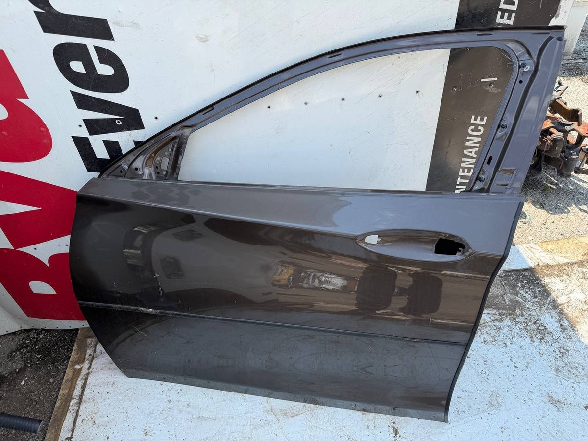 2017-2019 Infinity QX30 LH Driver Front Door Shell  Brown color Scratch OEM