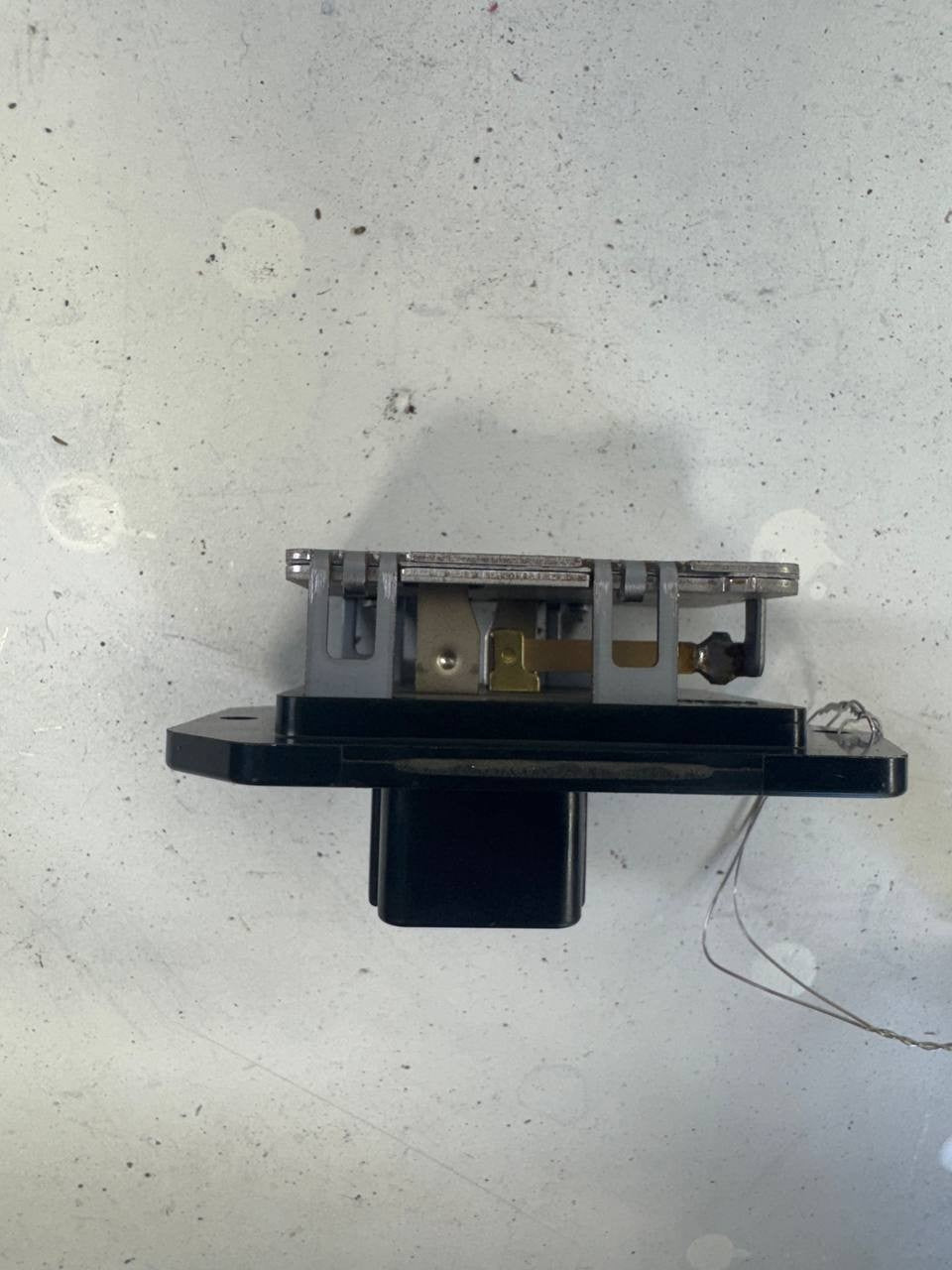2022 Hino L6 Blower Motor Resistor OEM Used