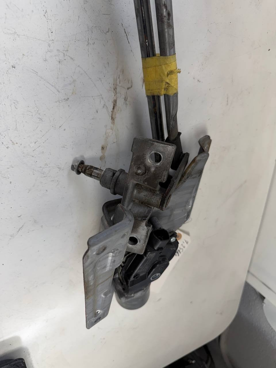 2022 Hino L6 Windshield Wiper Linkage 85070-E0360 OEM Used
