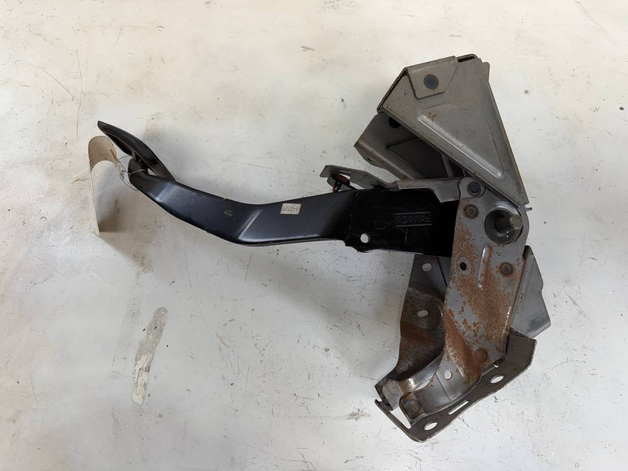 2014 Mazda cx9 Brake Pedal Assembly OEM Used