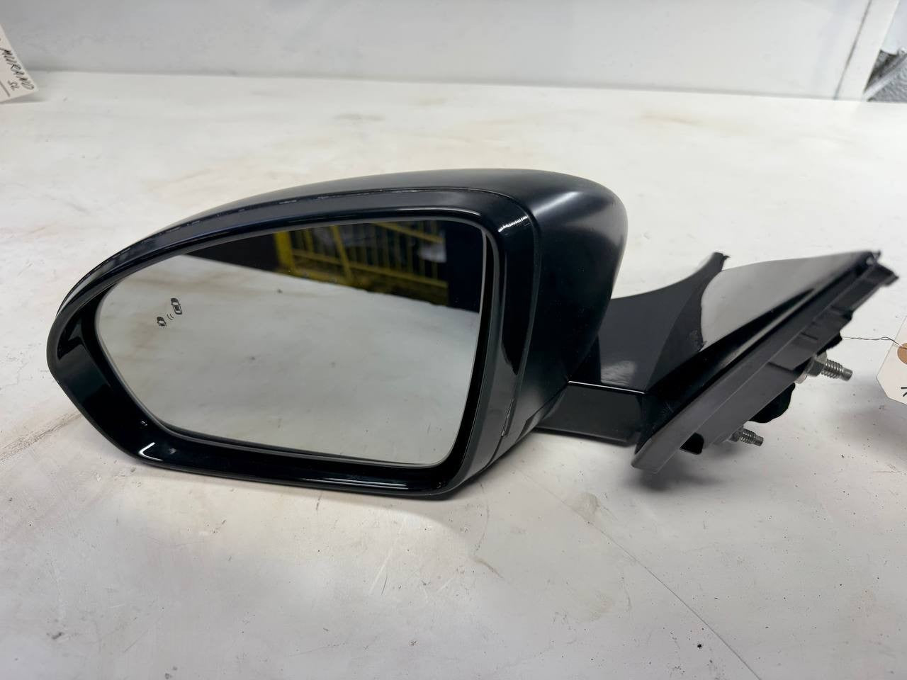 Kia Cadenza 2017 Left Side Door Mirror LH Power Heated OEM Used