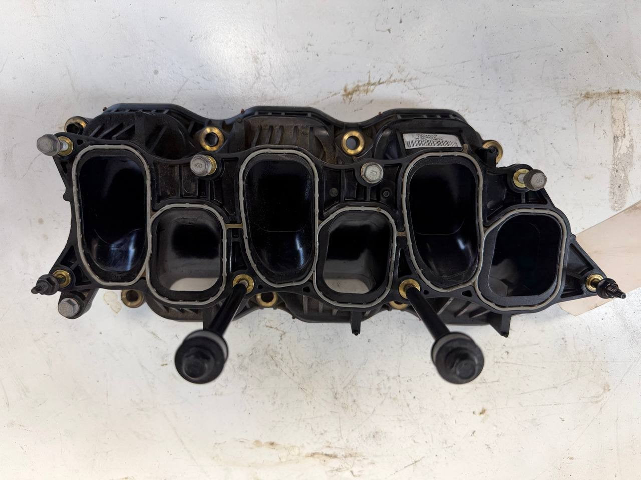 2016 Kia Sedona Intake Manifold 28300 - 3CFA0 OEM Used