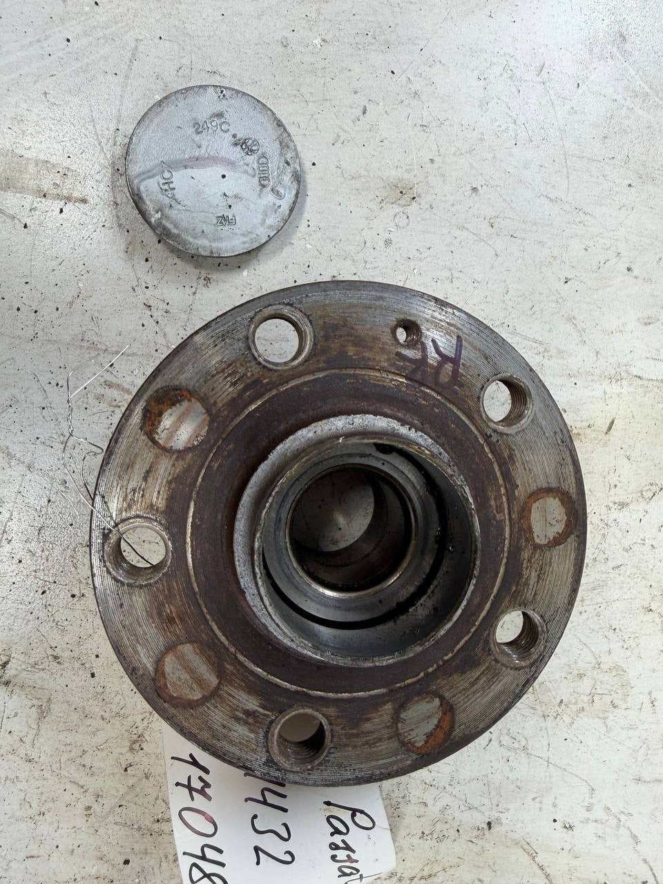2016 Volkswagen Passat Rear Right Wheel Hub Bearing Assembly OEM Used
